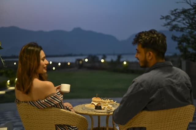 High Tea By The Lake